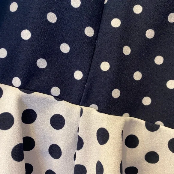 2 Vintage Pull on skirts M/L vgc - Picture 3 of 7